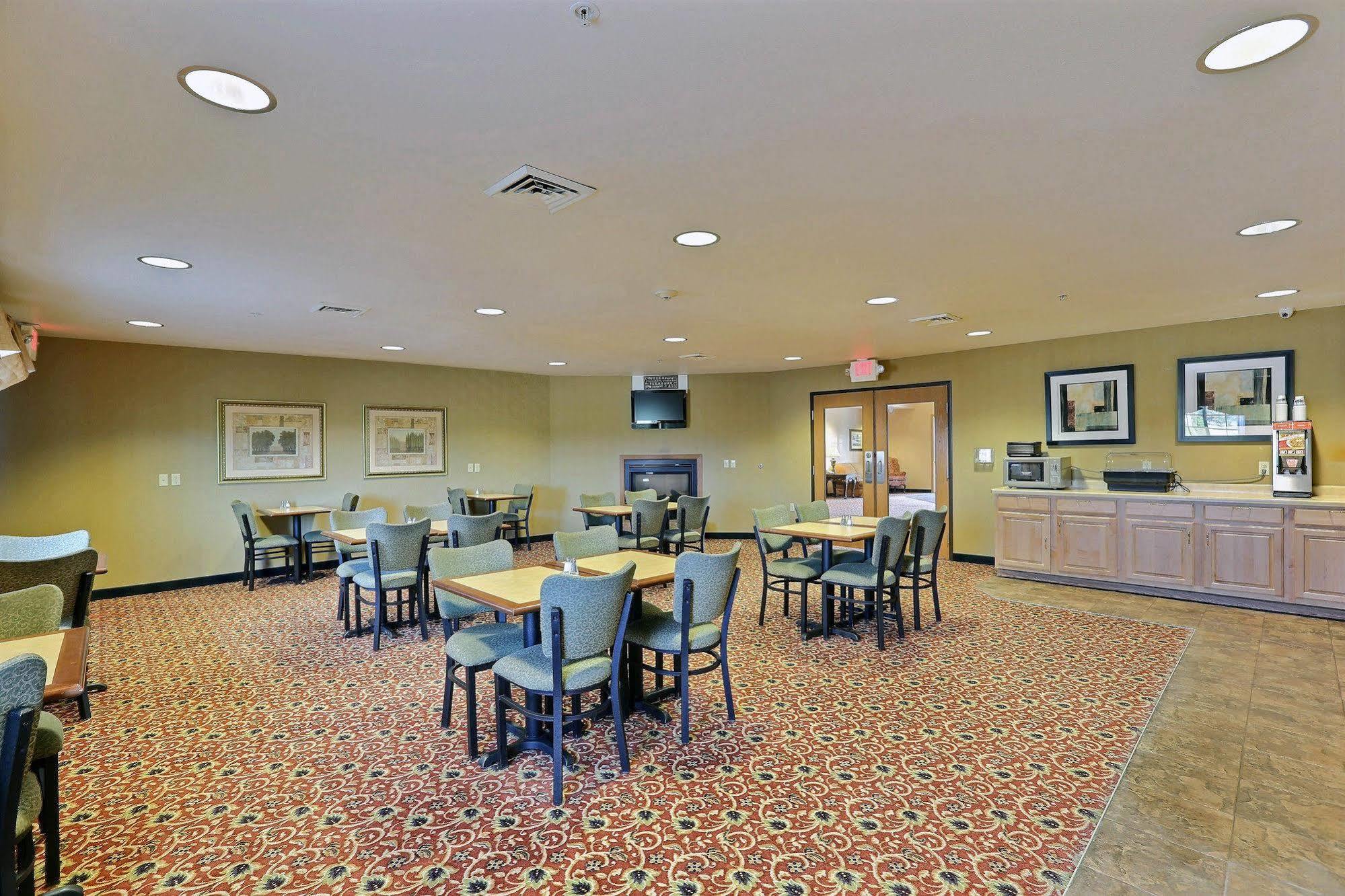 Boarders Inn & Suites By Cobblestone Hotels - Shawano المظهر الخارجي الصورة